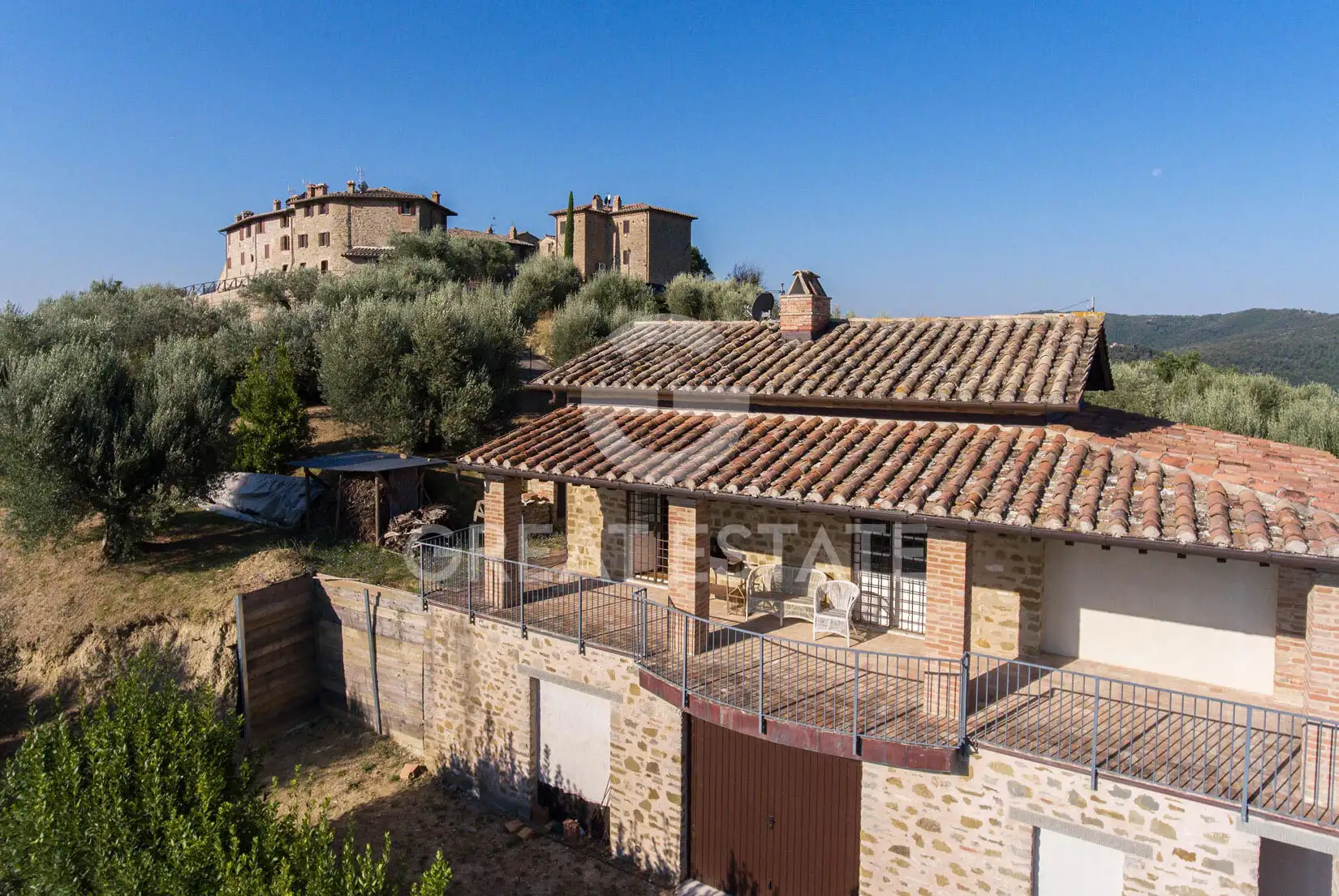 House 210m² in Italy, Perugia. Priced at 550000€ rent photo-6