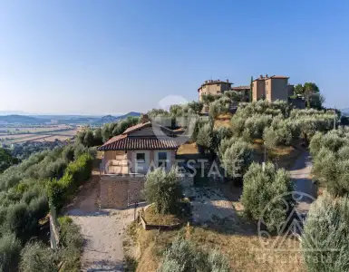 Buy in Italy for 550000€