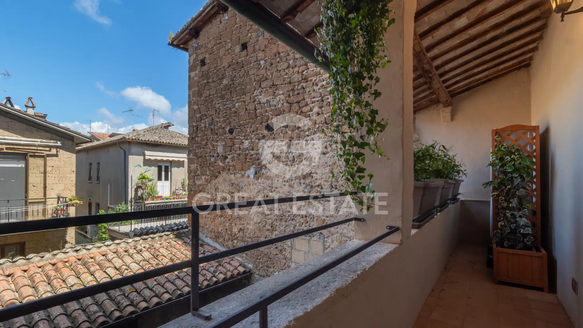Flat 193m² in Italy, Terney. Priced at 560000€ rent photo-1