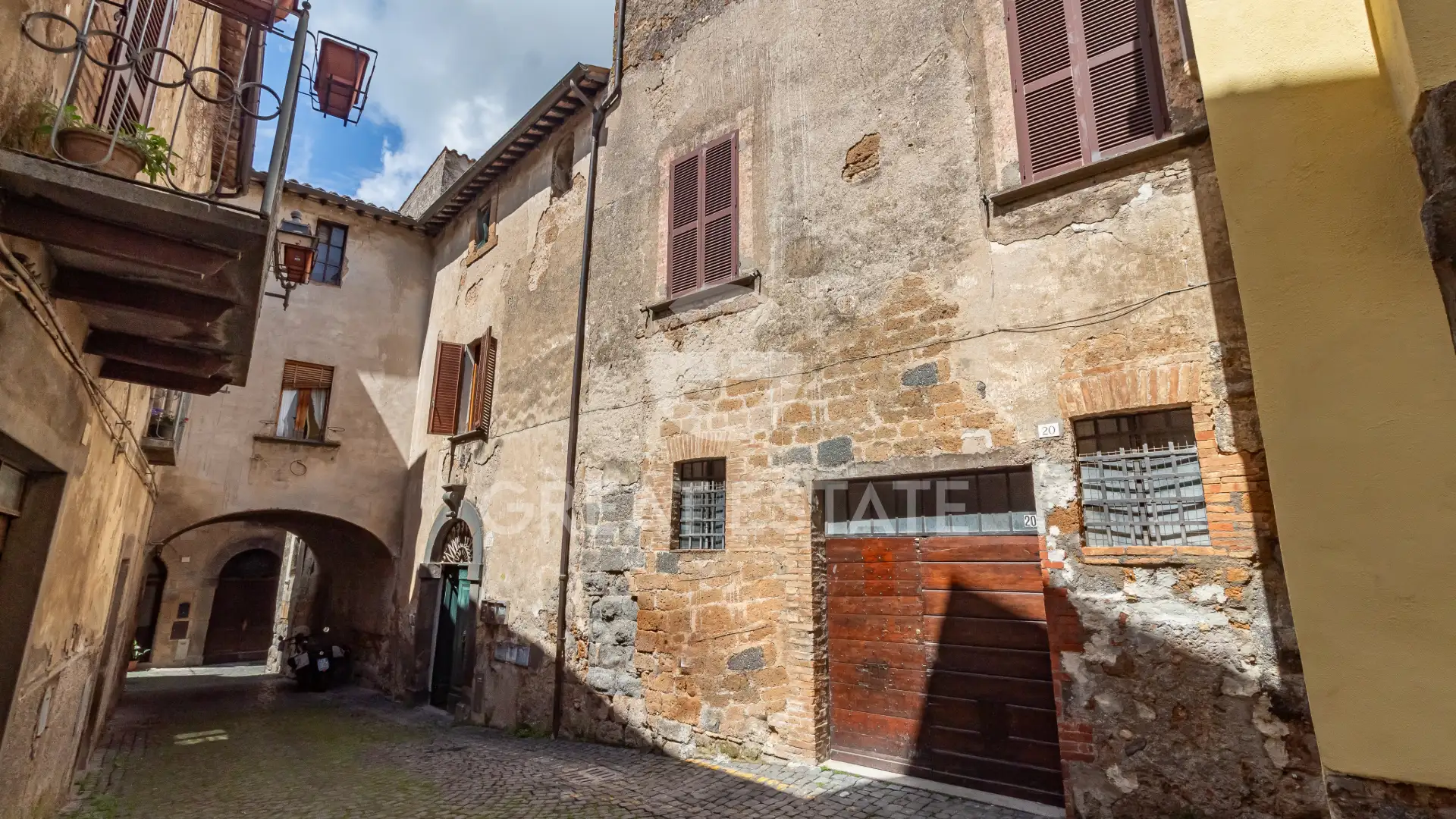 Flat 193m² in Italy, Terney. Priced at 560000€ rent photo-5