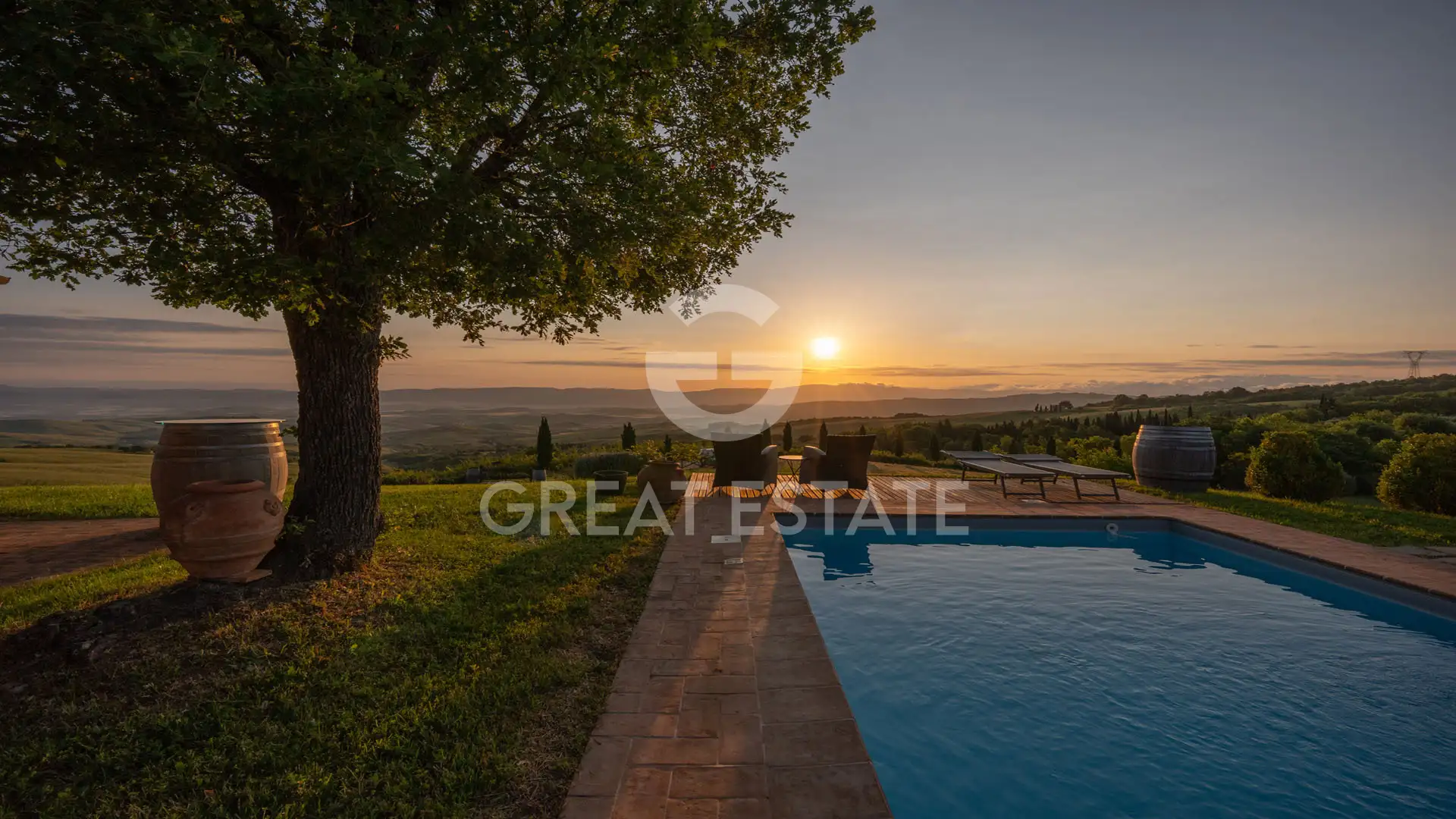 House 216m² in Italy, Siena. Priced at 890000€ rent photo-2