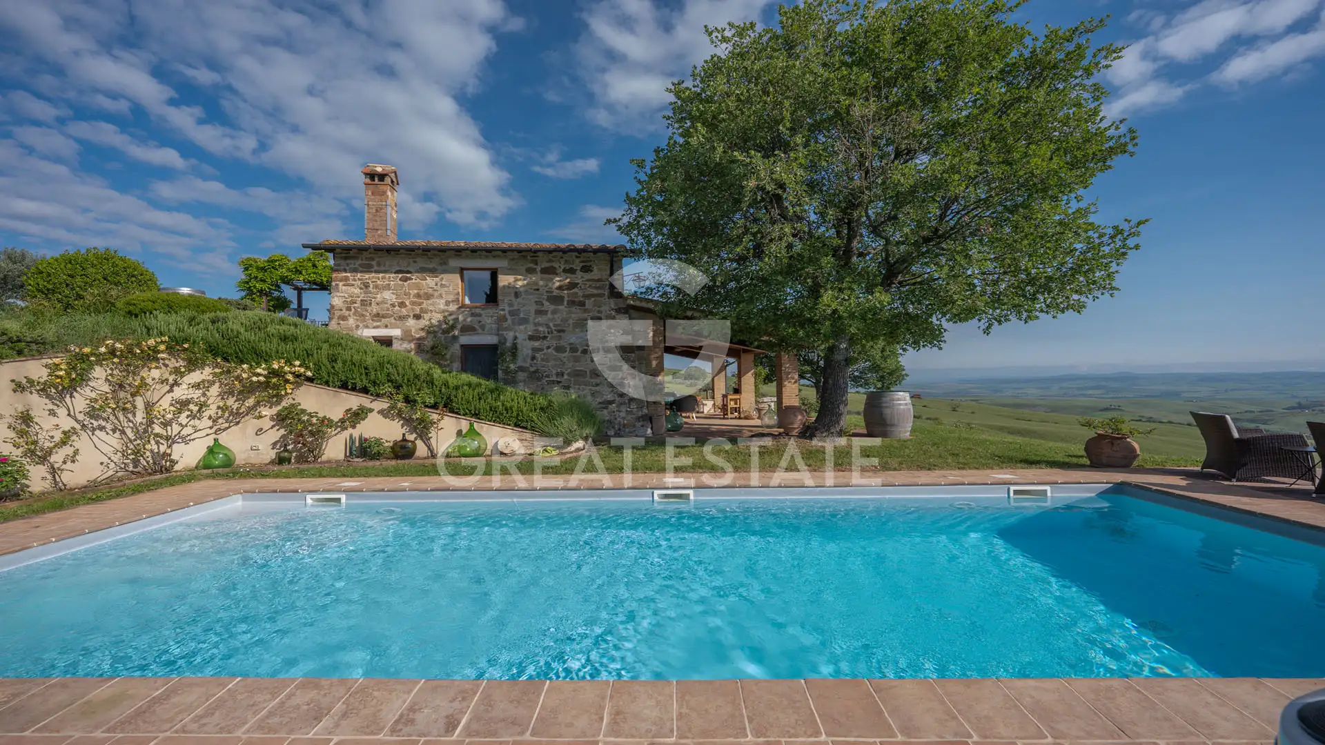 House 216m² in Italy, Siena. Priced at 890000€ rent photo-12