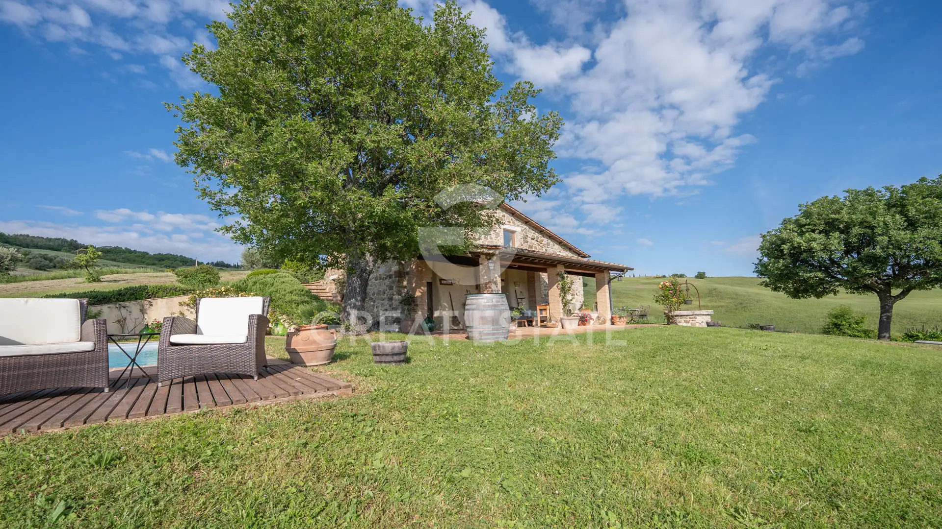 House 216m² in Italy, Siena. Priced at 890000€ rent photo-13