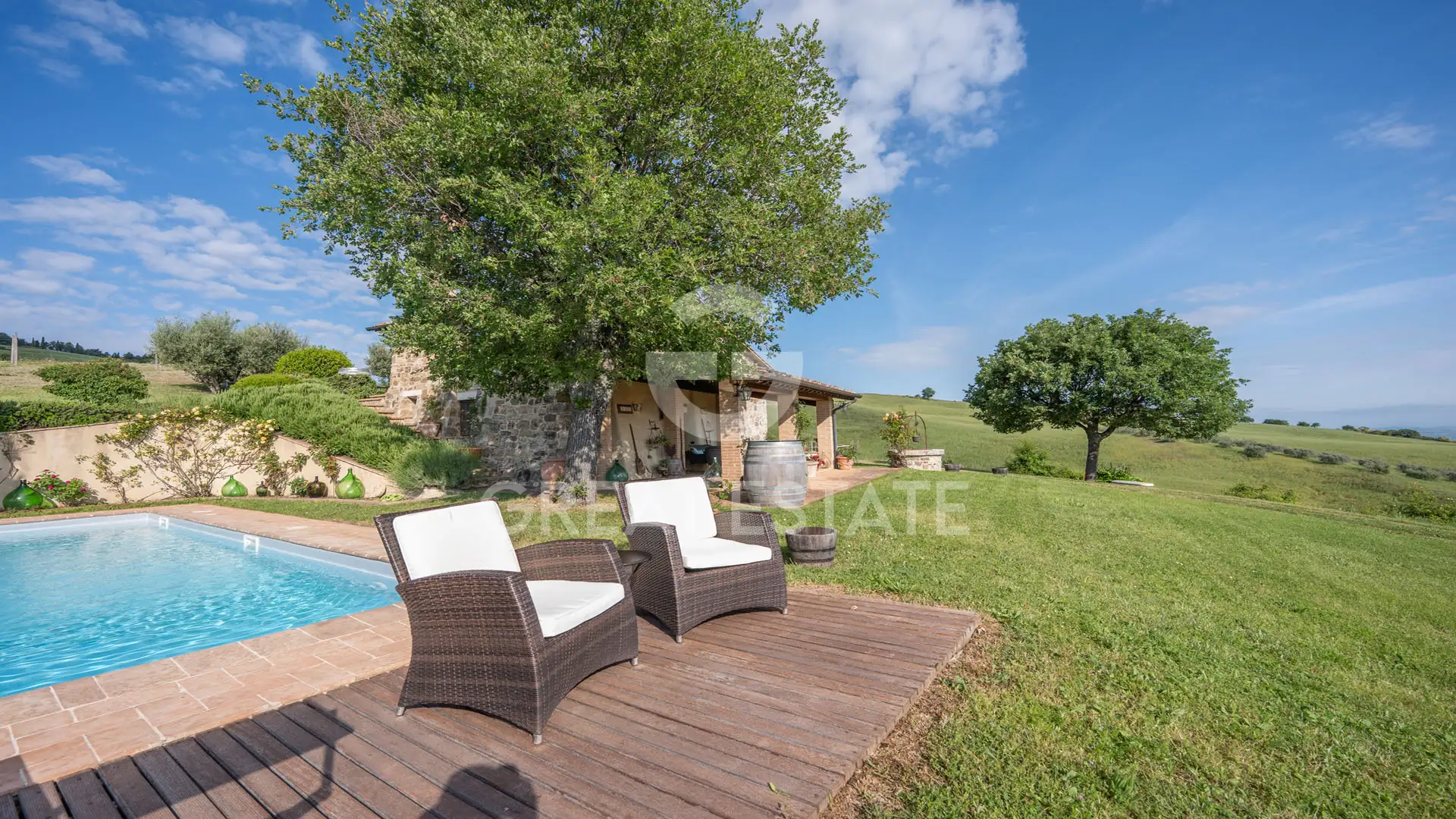 House 216m² in Italy, Siena. Priced at 890000€ rent photo-14