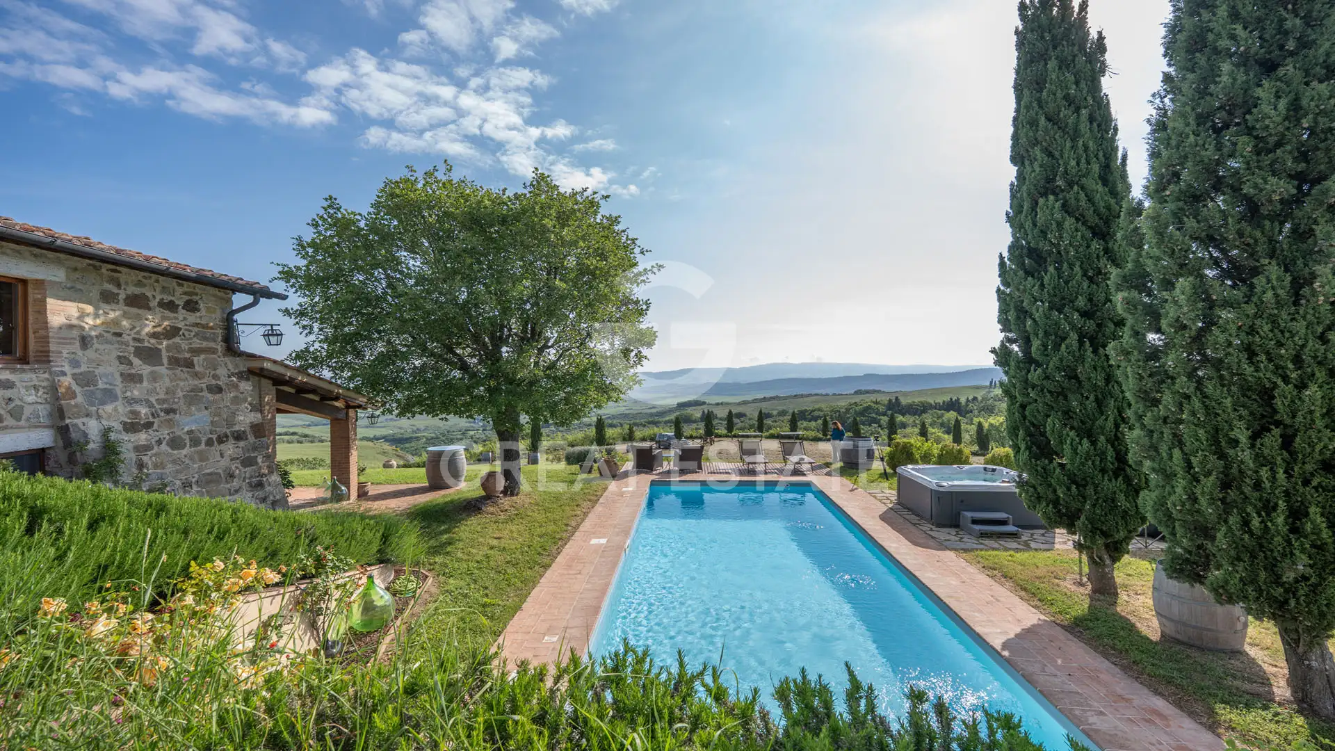House 216m² in Italy, Siena. Priced at 890000€ rent photo-14