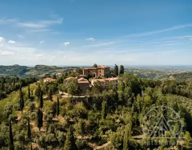 Buy in Italy for 5098861$