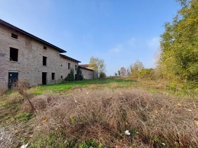 Castle 8235m² in Italy, Ponte di Leño. Priced at 736502$ rent photo-2