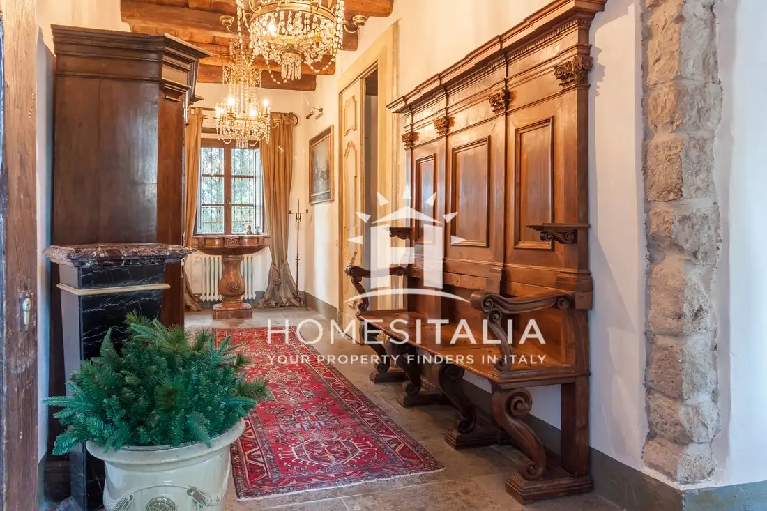 Castle 1400m² in Italy, Castiglione In Teverina. Priced at 3396127$ rent photo-4