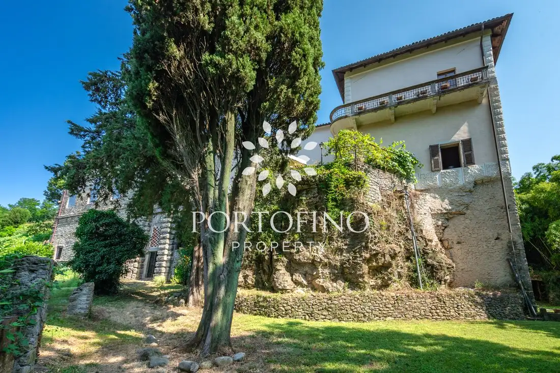 Castle 600m² in Italy, Pontebosio. Priced at 888653$ rent photo-2