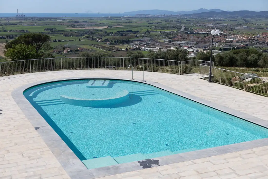 Castle 45m² in Italy, Campiglia Marittima. Priced at 21508808$ rent photo-2