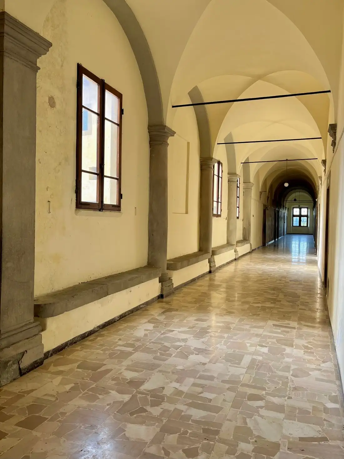 Castle 8500m² in Italy, Monte a Pescia. Priced at 6226234$ rent photo-4