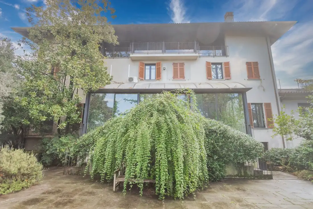 Castle 800m² in Italy, Montonate. Priced at 1896171$ rent photo-1