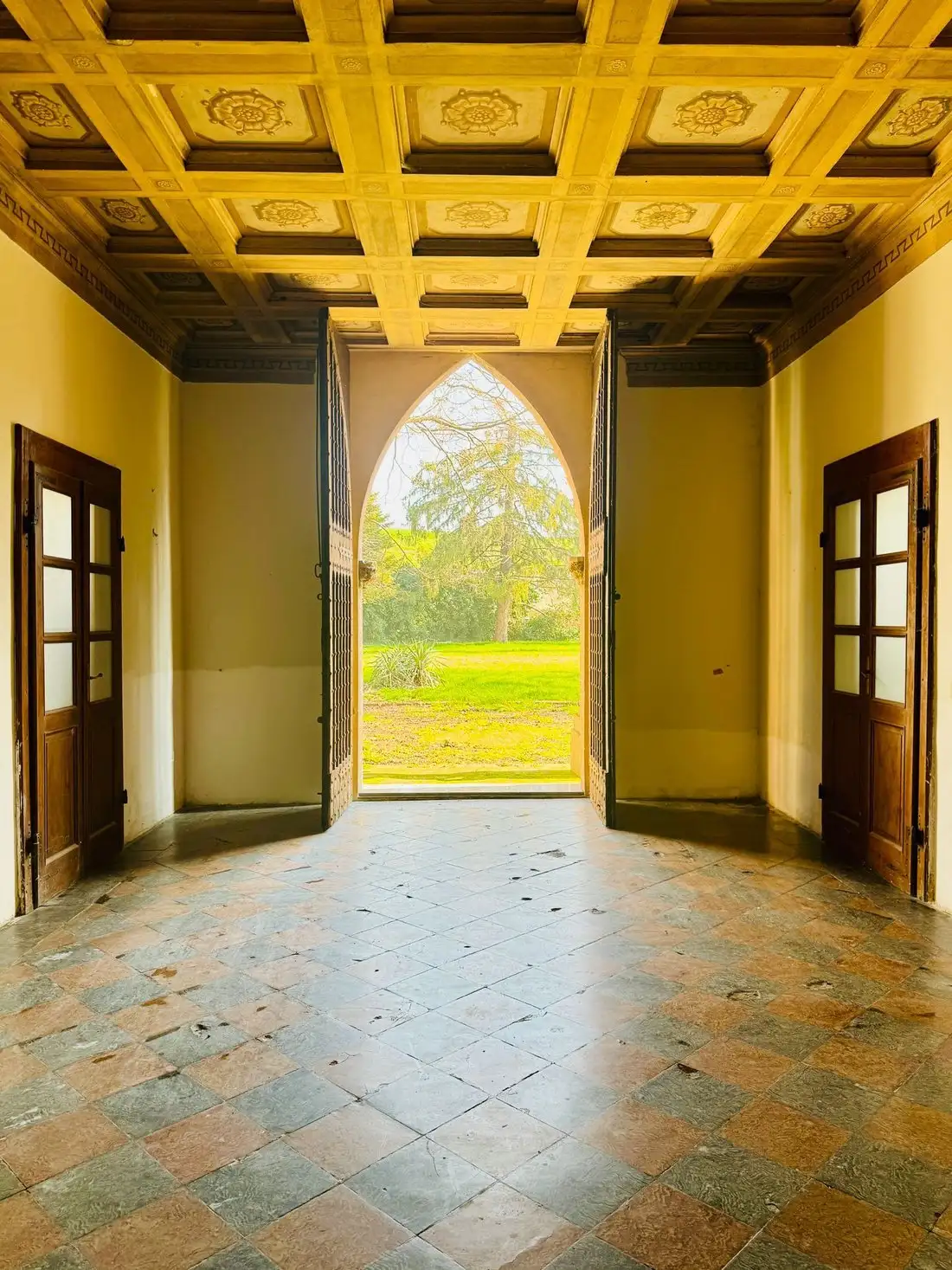 Castle 3000m² in Italy, Ducato di Fabriago. Priced at 1698063$ rent photo-5