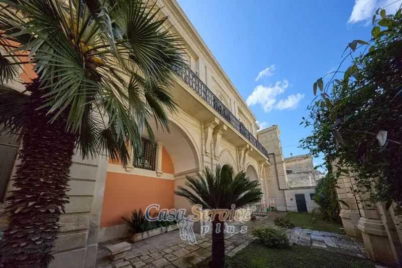 Castle 800m² in Italy, Poggiardo. Priced at 2037676$ rent photo-3