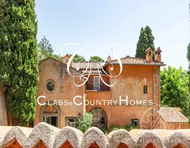Buy in Italy for 3498011$
