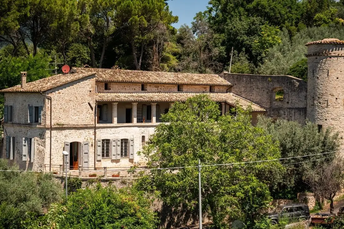 Castle 633m² in Italy, Treggio. Priced at 899973$ rent photo-2