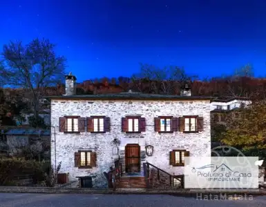 Buy in Italy for 498098$