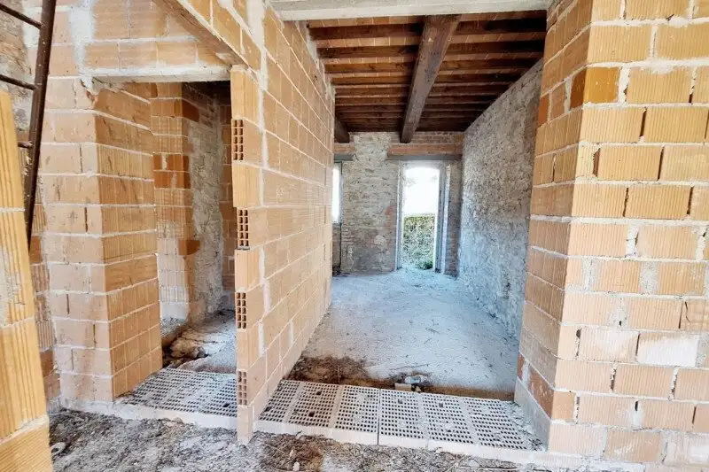 Castle 5908m² in Italy, Gubbio. Priced at 679225$ rent photo-5