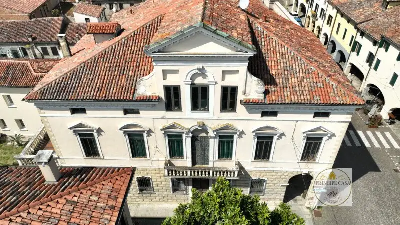 Castle 700m² in Italy, Montagnana. Priced at 803750$ rent photo-1