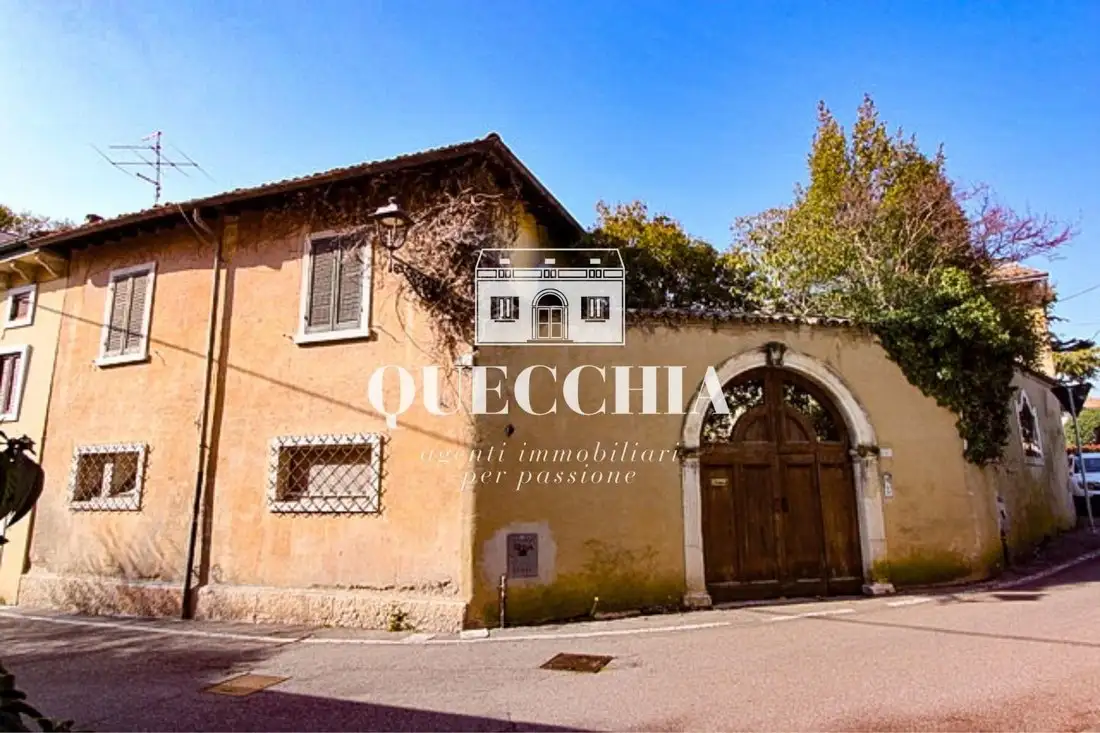 Castle 625m² in Italy, Bardolino. Priced at 916954$ rent photo-2