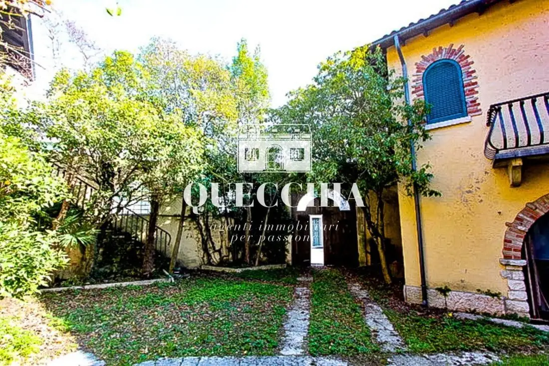 Castle 625m² in Italy, Bardolino. Priced at 916954$ rent photo-5