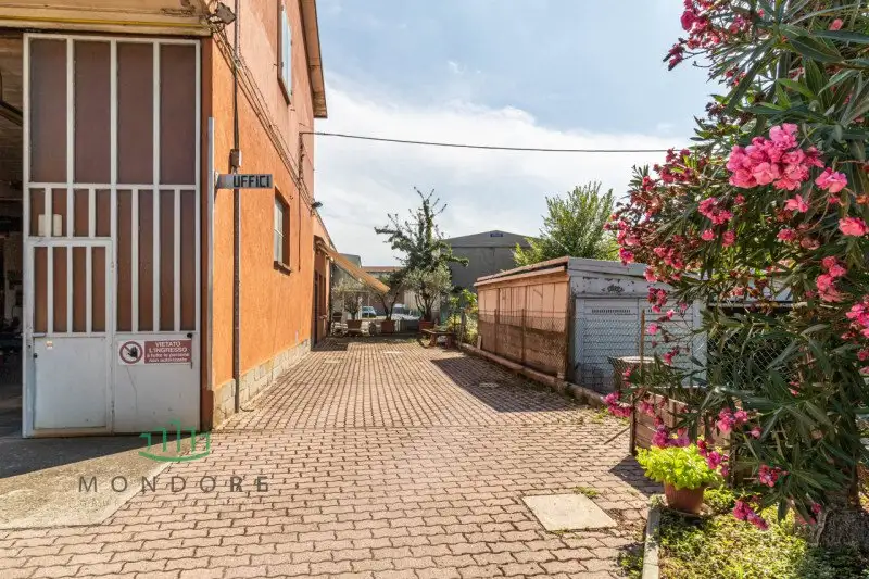 Castle 625m² in Italy, Castel Maggiore. Priced at 713186$ rent photo-2
