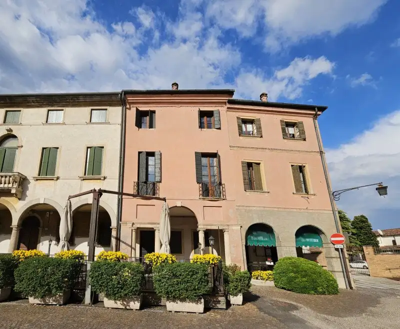 Castle 300m² in Italy, Montagnana. Priced at 583001$ rent photo-1