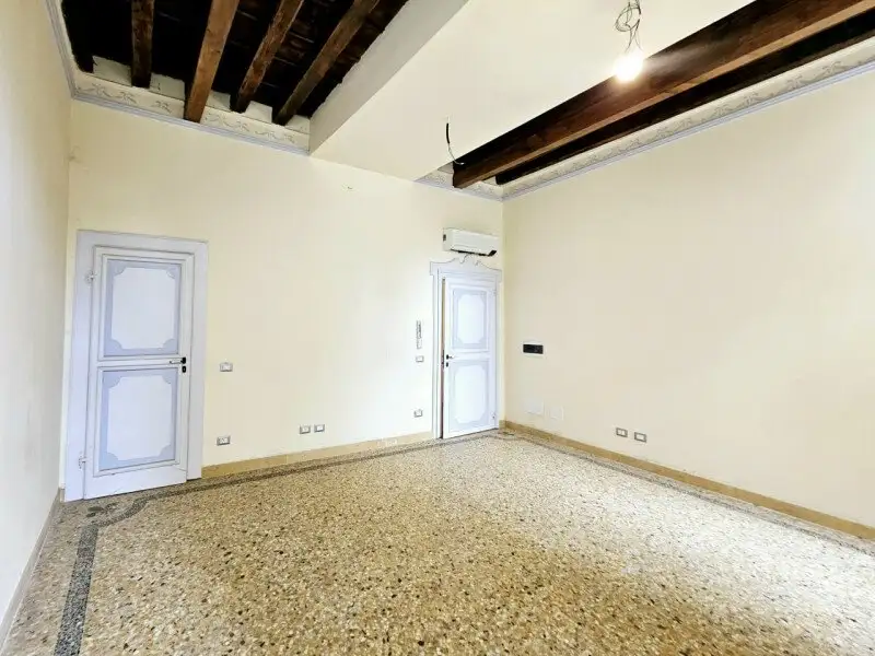 Castle 300m² in Italy, Montagnana. Priced at 583001$ rent photo-3