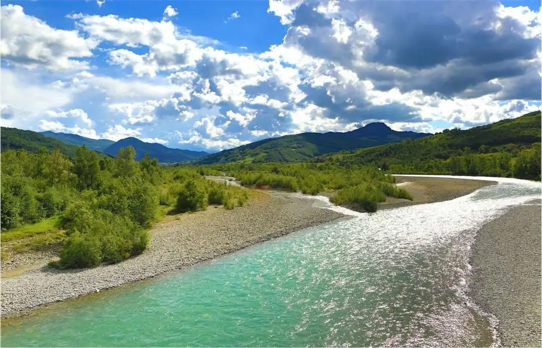 Castle 451m² in Italy, Niviano. Priced at 707526$ rent photo-3
