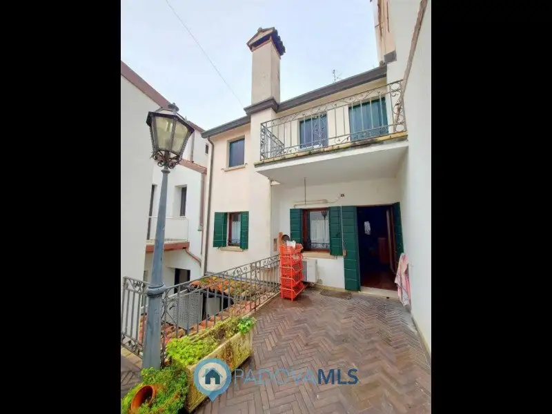 Castle 150m² in Italy, Padova. Priced at 718847$ rent photo-1