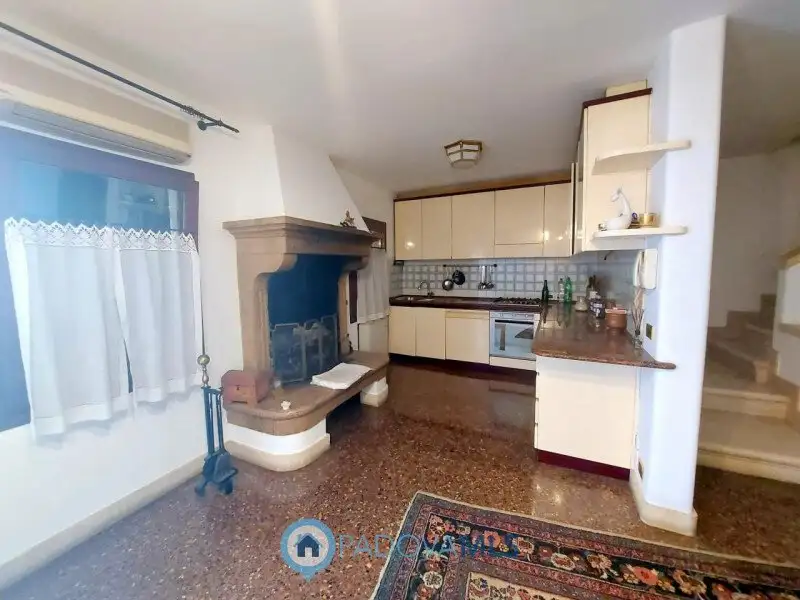 Castle 150m² in Italy, Padova. Priced at 718847$ rent photo-2