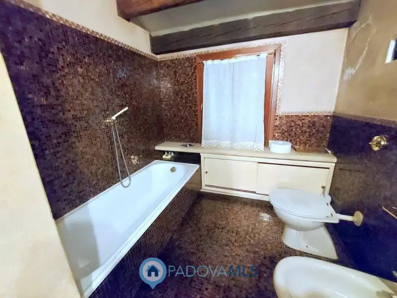 Castle 150m² in Italy, Padova. Priced at 718847$ rent photo-3