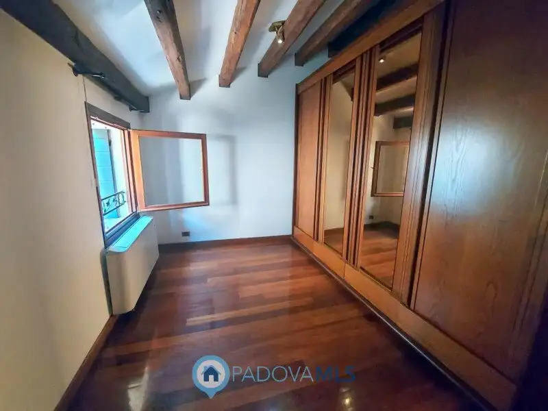 Castle 150m² in Italy, Padova. Priced at 718847$ rent photo-5