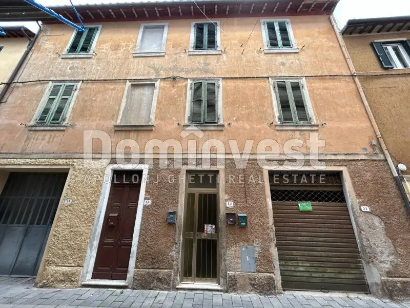 Castle 300m² in Italy, Orbetello. Priced at 554700$ rent photo-3