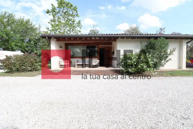 Castle 1170m² in Italy, Spresiano. Priced at 1698063$ rent photo-2
