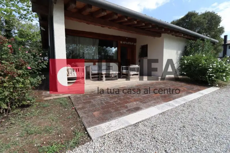 Castle 1170m² in Italy, Spresiano. Priced at 1698063$ rent photo-3