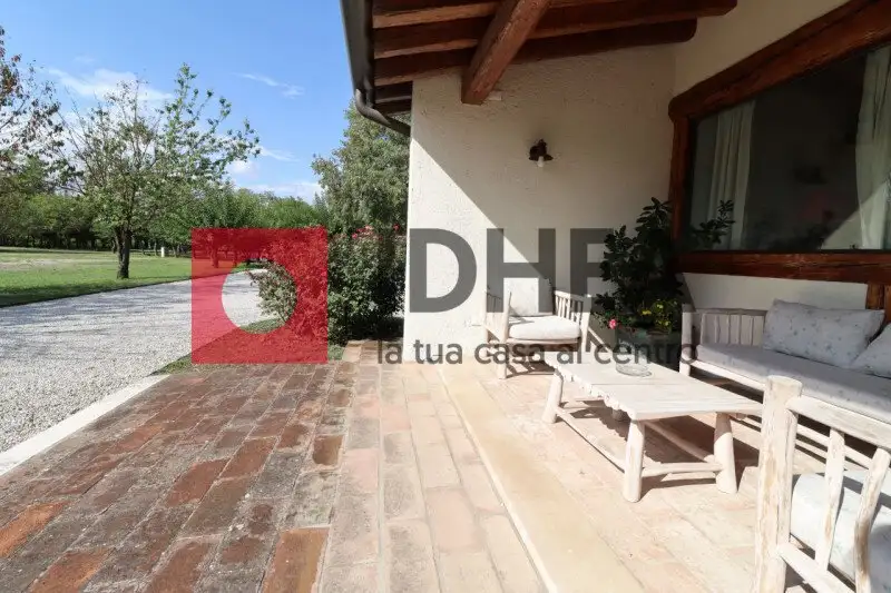 Castle 1170m² in Italy, Spresiano. Priced at 1698063$ rent photo-4