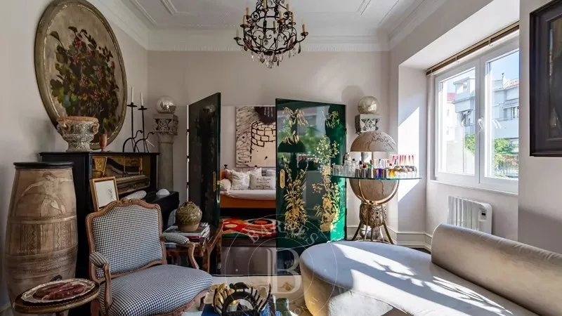 Flat 135m² in Portugal, Lisbon. Priced at 953520£ rent photo-6