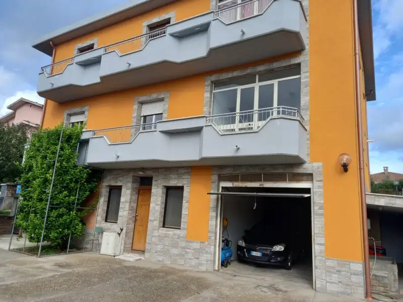 Castle 430m² in Italy, Rignano Flaminio. Priced at 961104$ rent photo-2