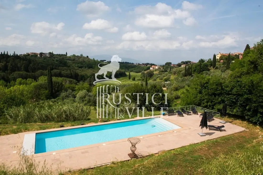 Castle 815m² in Italy, Pisa. Priced at 2660300$ rent photo-2