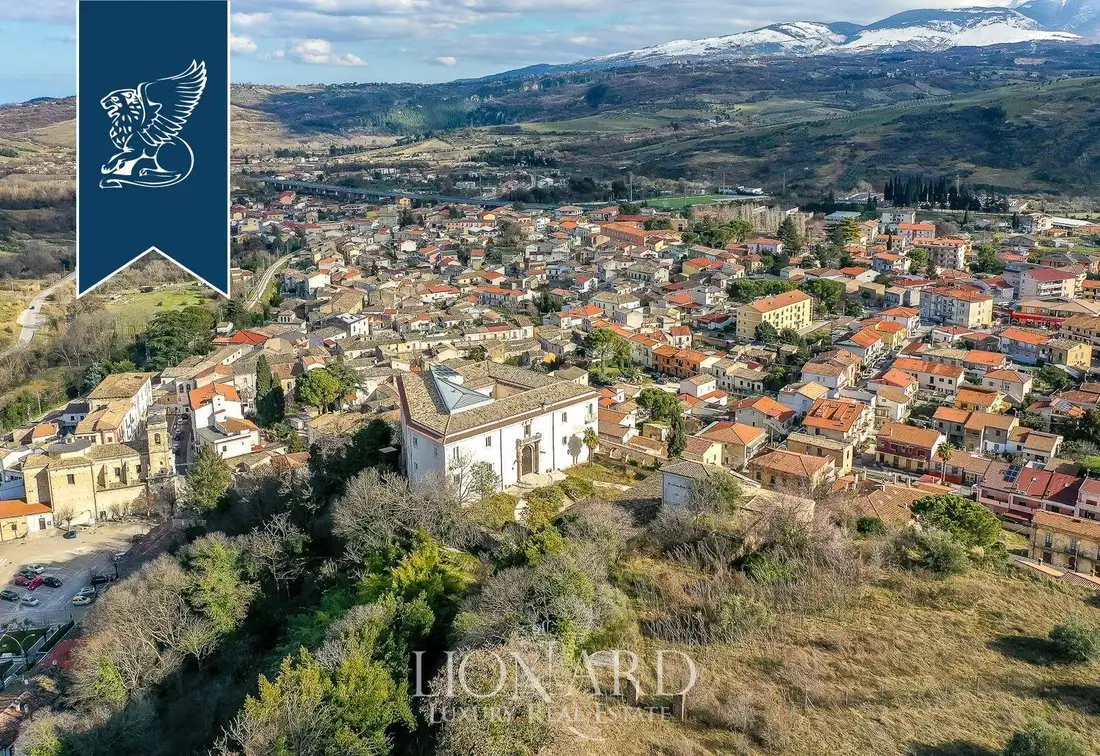 Castle 3200m² in Italy, Torre de' Passeri. Priced at 3962149$ rent photo-3