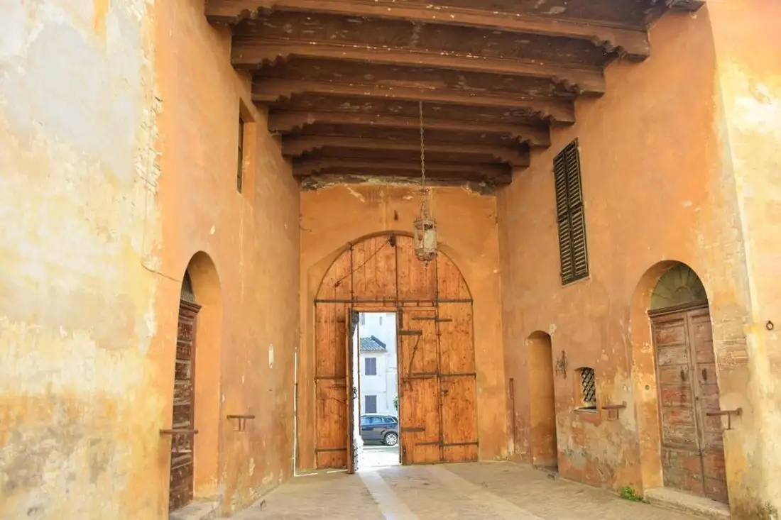 Castle 3000m² in Italy, Castelvecchio. Priced at 1811268$ rent photo-5