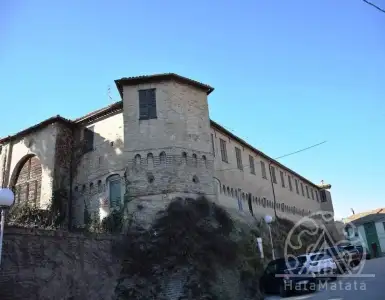 Buy in Italy for 1811268$