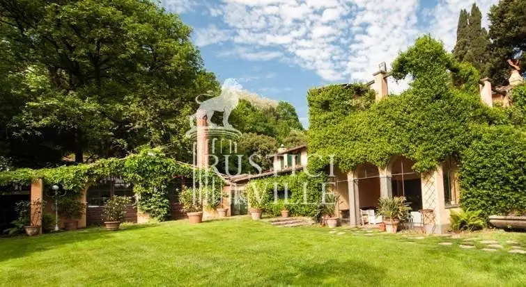 Castle 1050m² in Italy, Pisa. Priced at 1811268$ rent photo-1