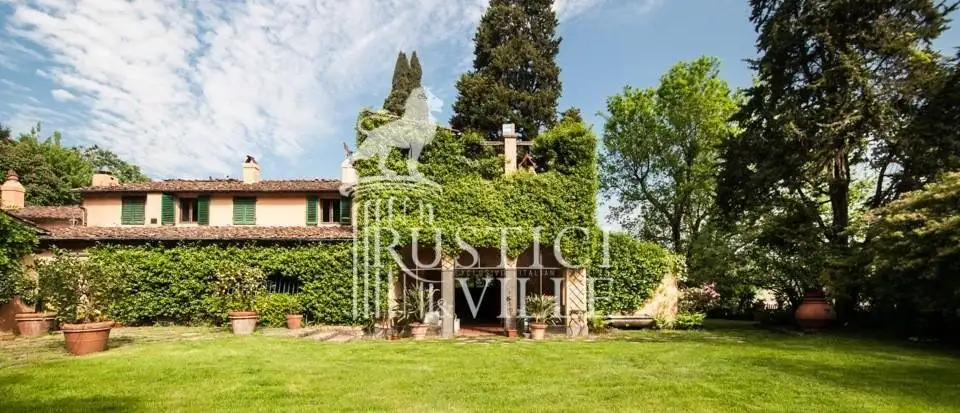 Castle 1050m² in Italy, Pisa. Priced at 1811268$ rent photo-2