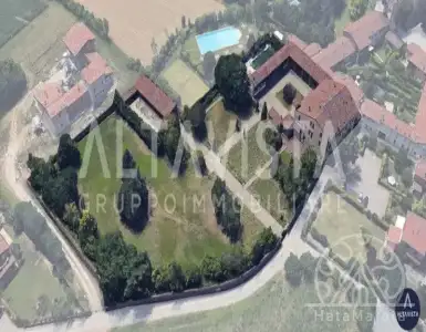 Buy in Italy for 3056514$