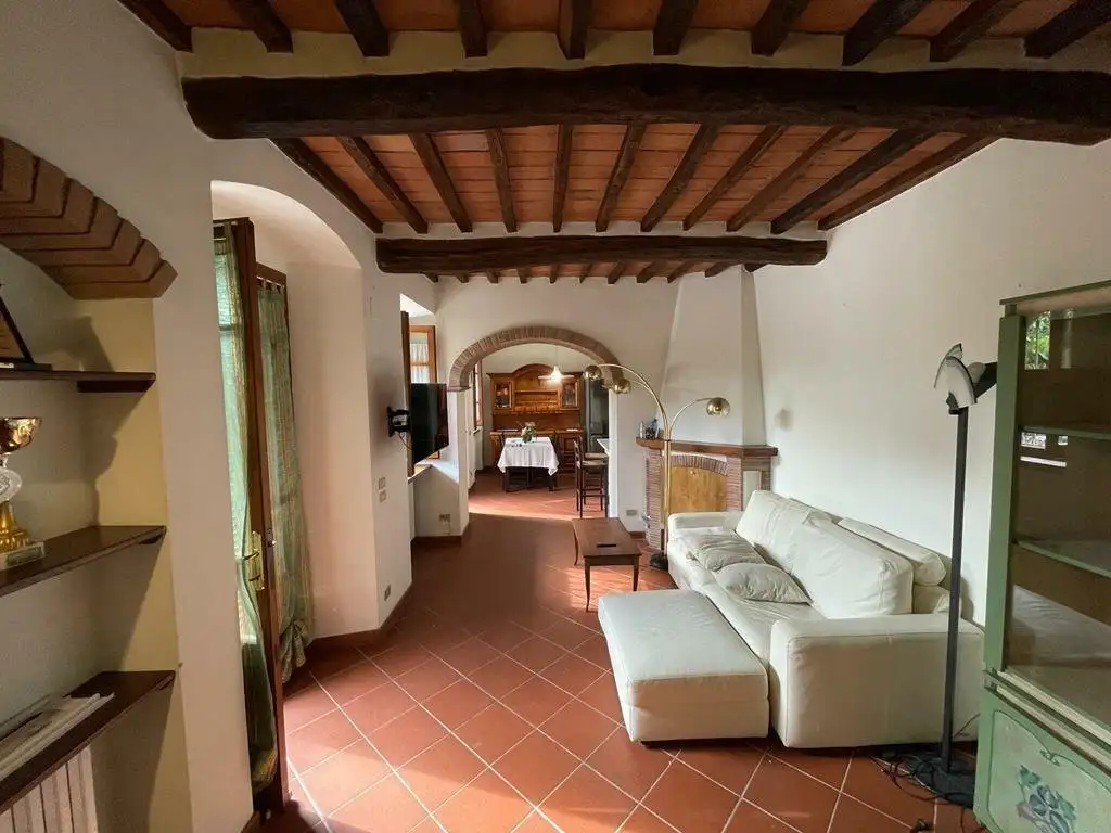 Castle 75m² in Italy, Forte dei Marmi. Priced at 928274$ rent photo-1