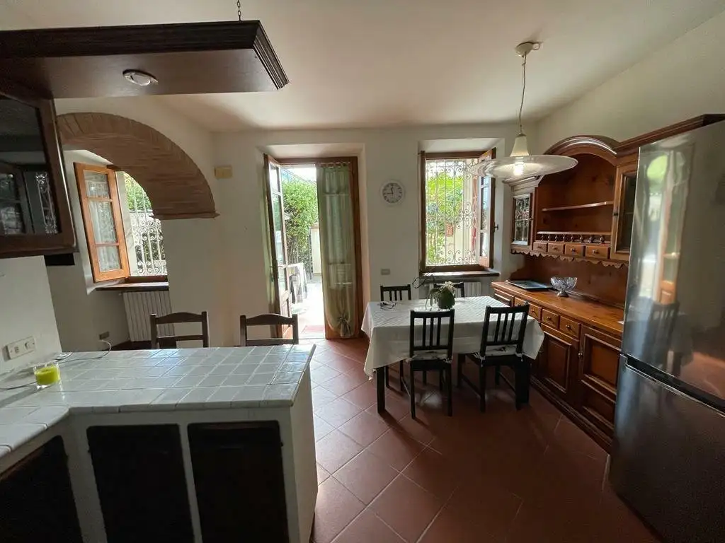 Castle 75m² in Italy, Forte dei Marmi. Priced at 928274$ rent photo-5