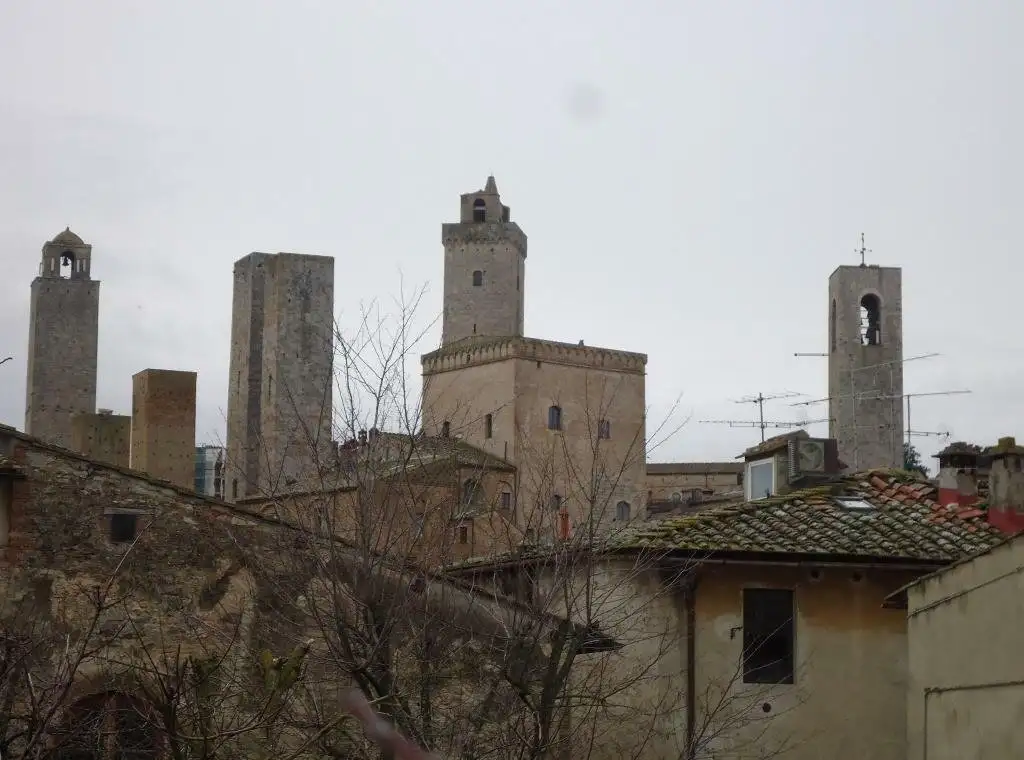 Castle 700m² in Italy, San Gimignano. Priced at 2037676$ rent photo-2