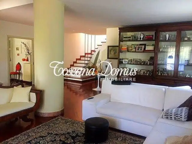 Castle 200m² in Italy, Sant'Andrea a Montecchio. Priced at 775449$ rent photo-1